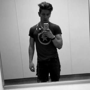 Meet your Posher, Isaiah